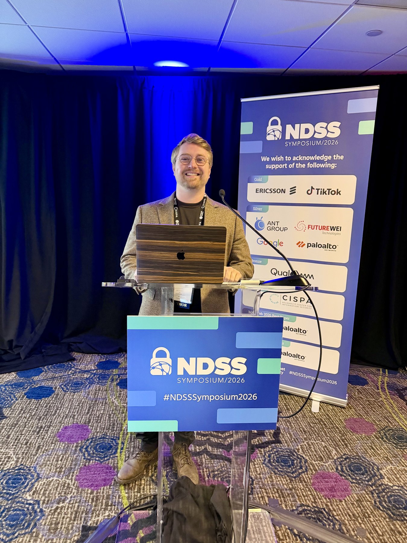 Scott Seidenberger presenting NinjaDoH at MADWeb 2026 in San Diego.